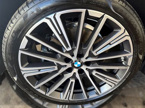 Used 2025 BMW X1 xDrive28i w/ Convenience Package image 15