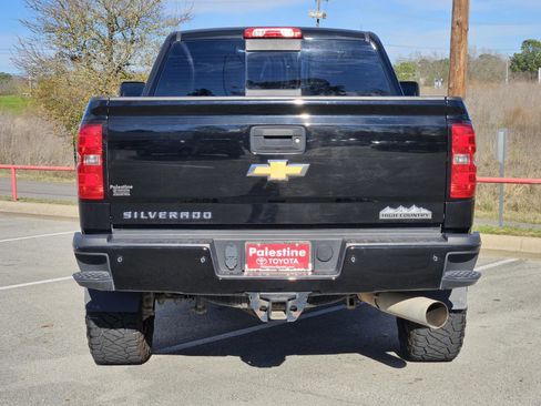 Used 2018 Chevrolet Silverado 2500 High Country w/ Duramax Plus Package image 5