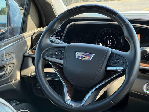 Used 2022 Cadillac Escalade ESV Sport Platinum AWD/4WD image 12