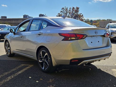 New 2025 Nissan Versa SR w/ Trunk Package image 4