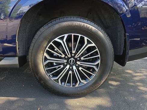 New 2025 Nissan Armada SL image 35