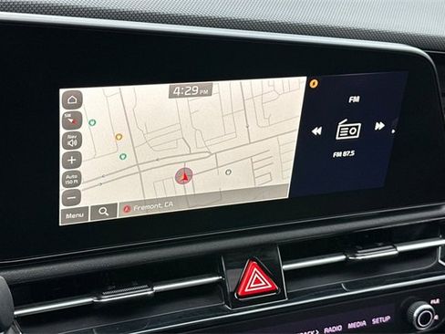 Used 2023 Kia Niro Wave image 23