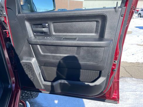 Used 2018 RAM 1500 Express w/ Express Value Package image 31