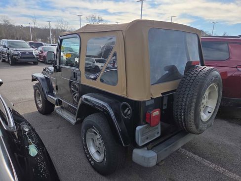 Used 2002 Jeep Wrangler Sahara image 6