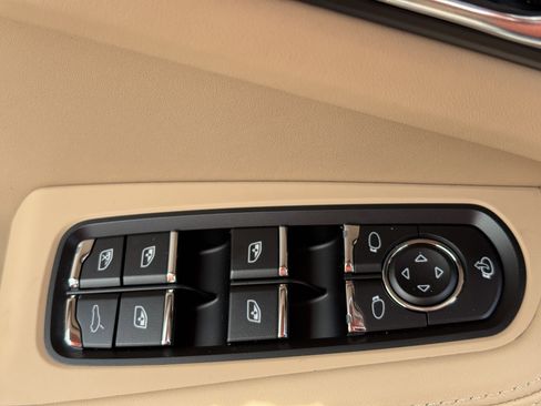 New 2025 Porsche Macan image 23