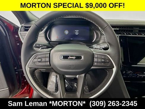 New 2025 Jeep Grand Cherokee L Laredo image 11