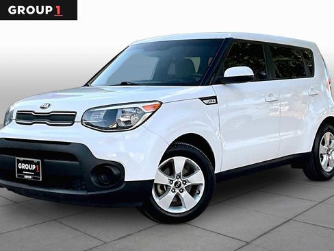 Used 2019 Kia Soul FWD image 1