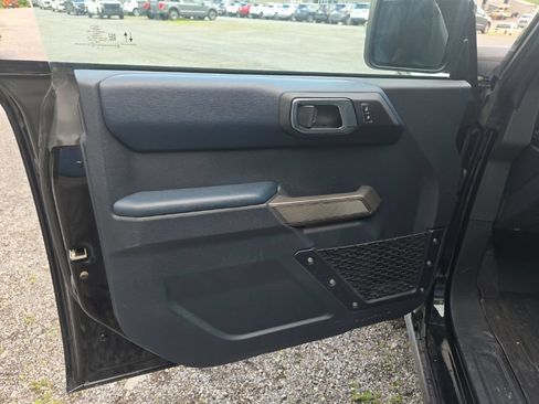 Used 2023 Ford Bronco Outer Banks AWD/4WD image 13