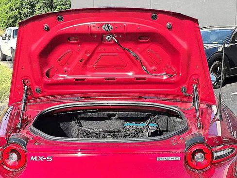New 2026 MAZDA MX-5 Miata Club w/ Interior Package RWD image 29