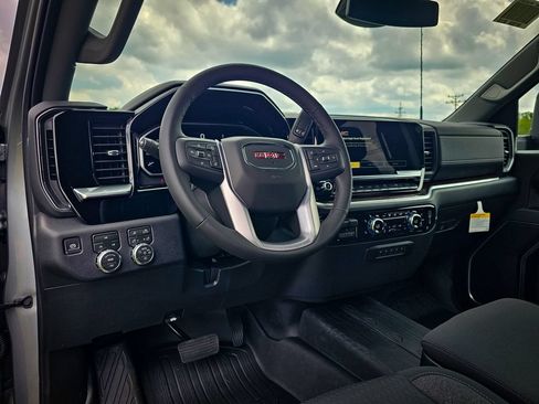 New 2026 GMC Sierra 2500 SLE w/ SLE Value Package; AWD/4WD image 15