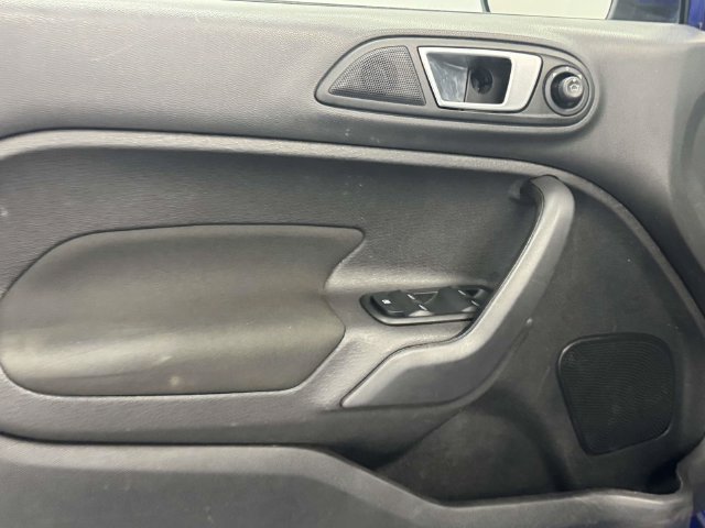 Used 2015 Ford Fiesta ST FWD image 29