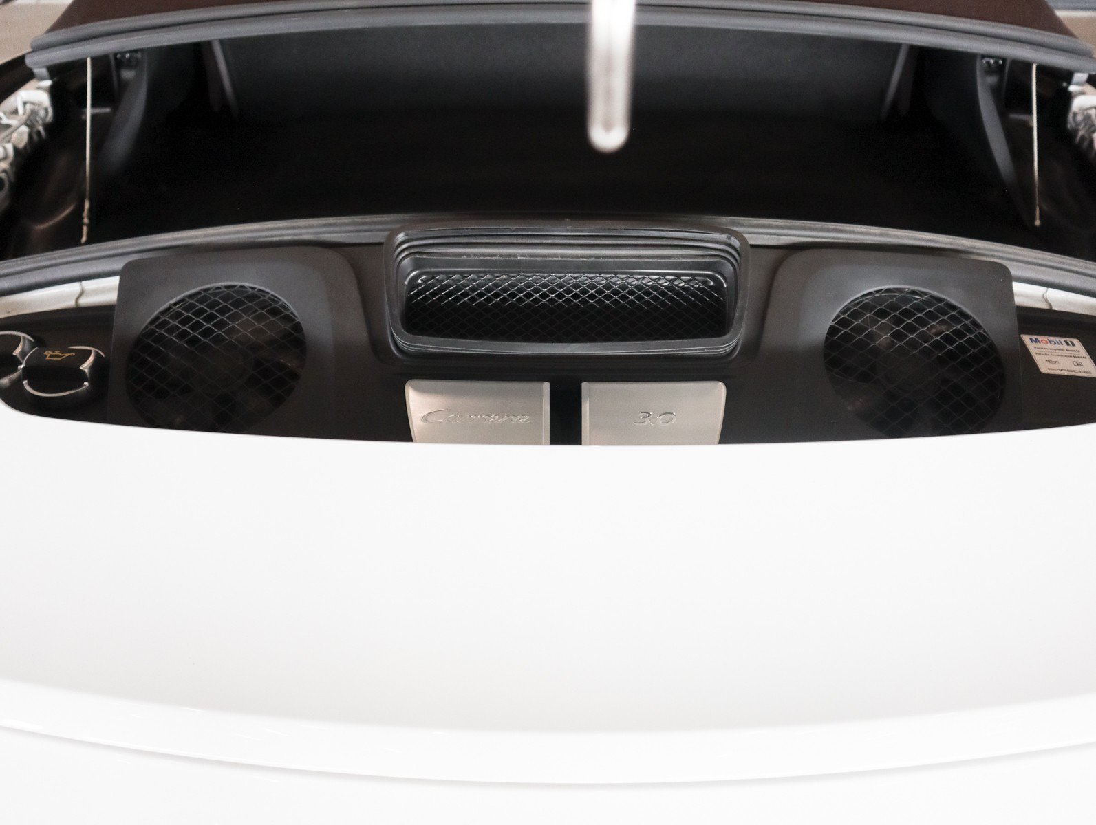 Certified 2017 Porsche 911 Carrera RWD image 28