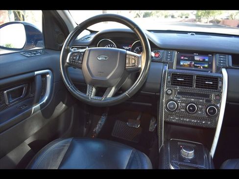 Used 2016 Land Rover Discovery Sport SE AWD/4WD image 30
