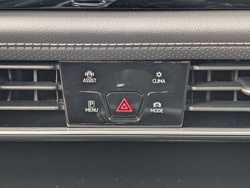 New 2026 Volkswagen Atlas SE image 22