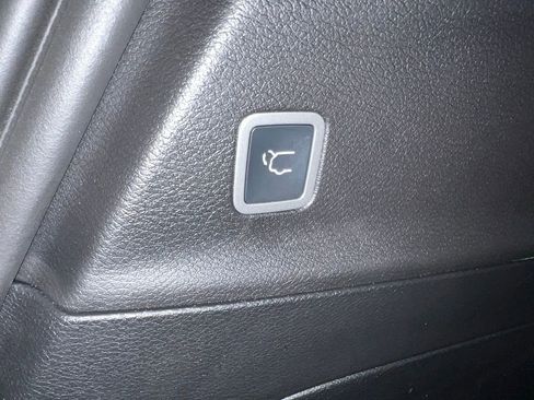 New 2026 Chrysler Pacifica Limited w/ S Appearance Package image 21