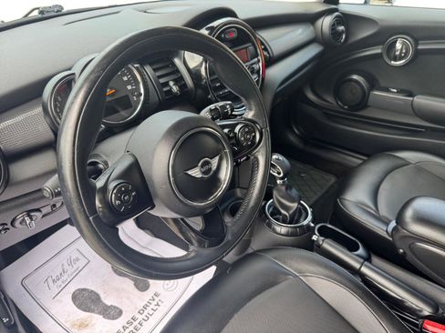 Used 2015 MINI Cooper 2-Door Hardtop FWD image 3