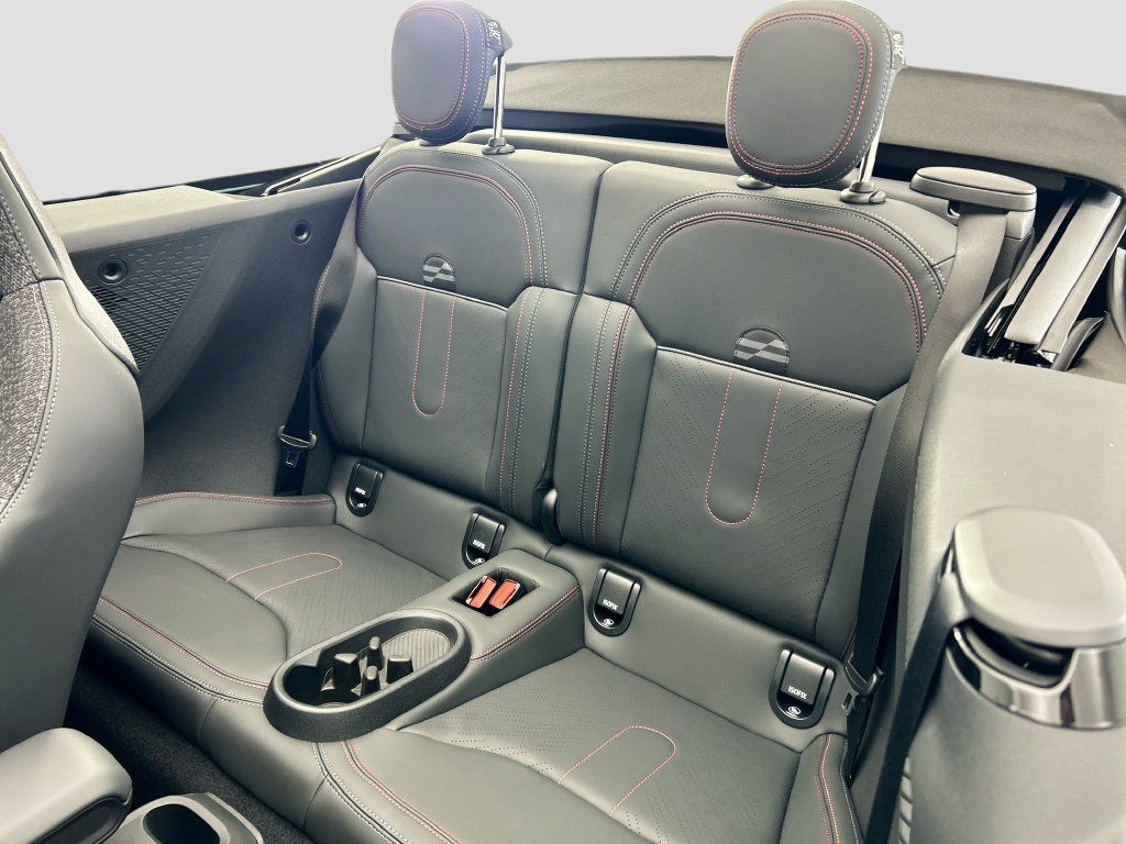 Used 2026 MINI Cooper S FWD image 18