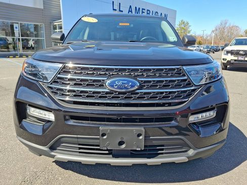 Certified 2023 Ford Explorer XLT w/ Equipment Group 202A image 3