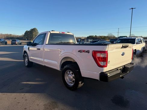 Used 2022 Ford F150 XL w/ Trailer Tow Package image 4