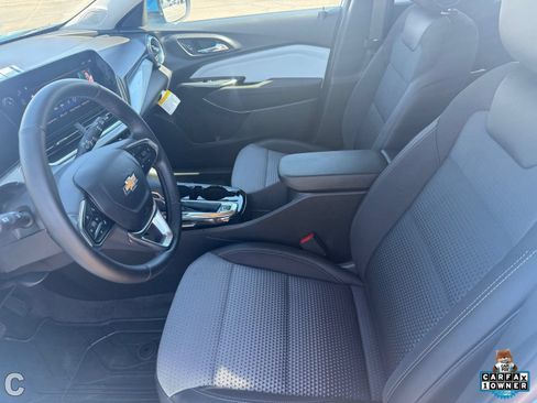 Used 2026 Chevrolet Trax LT w/ LT Convenience Package FWD image 20
