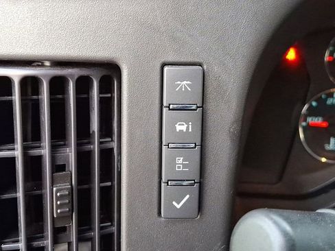 Used 2024 Chevrolet Express 2500 w/ Driver Convenience Package image 30