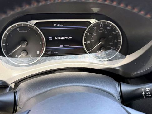 Used 2023 Nissan Sentra SR w/ SR Premium Package FWD image 24