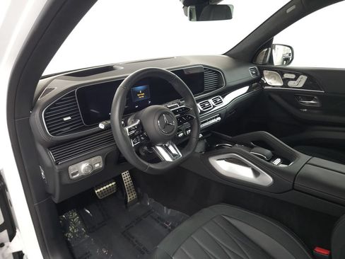 Certified 2025 Mercedes-Benz GLS 63 AMG 4MATIC image 9