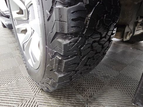 Used 2022 RAM 1500 Limited w/ Body Color Bumper Group image 50