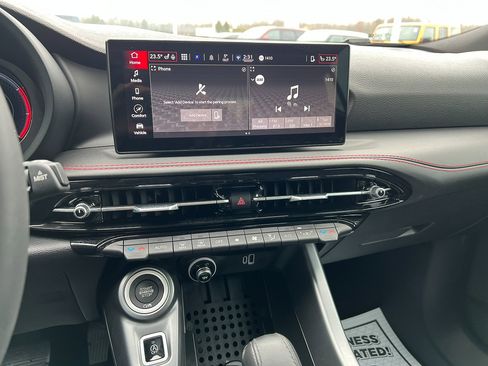 Used 2023 Dodge Hornet GT w/ GT Blacktop Package image 19