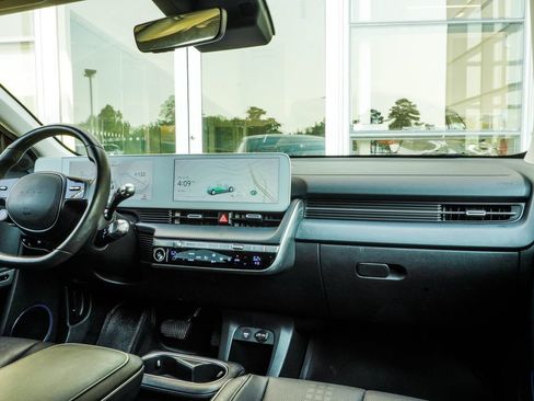 Used 2023 Hyundai Ioniq 5 Limited AWD/4WD image 18