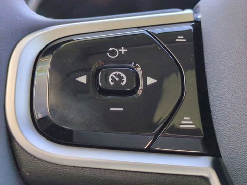 New 2026 Volvo XC90 T8 Plus AWD/4WD image 21
