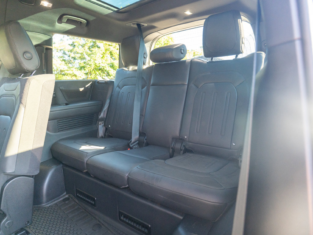 Used 2024 Land Rover Defender 130 X AWD/4WD image 36