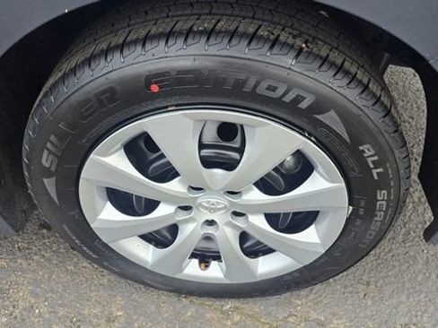 Used 2023 Toyota Corolla LE image 8