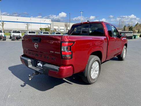 Used 2022 Nissan Frontier SV AWD/4WD image 4