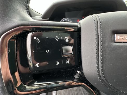 Used 2026 Land Rover Range Rover Velar Dynamic SE AWD/4WD image 17