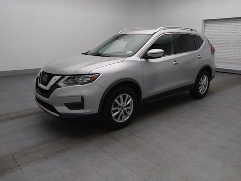 Used 2020 Nissan Rogue SV FWD image 2
