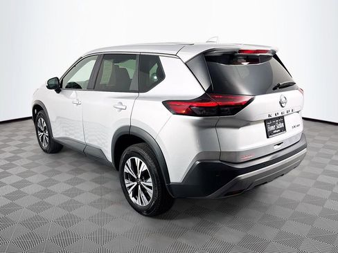 Used 2023 Nissan Rogue SV AWD/4WD image 5