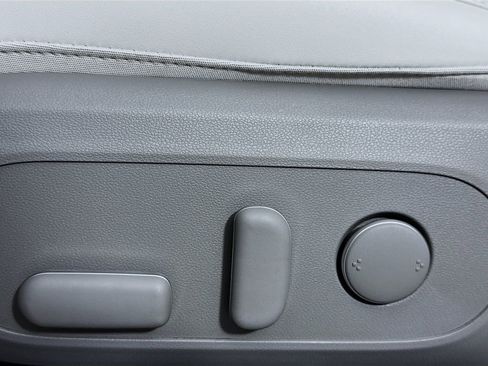 Used 2024 Hyundai Ioniq 6 SEL image 19