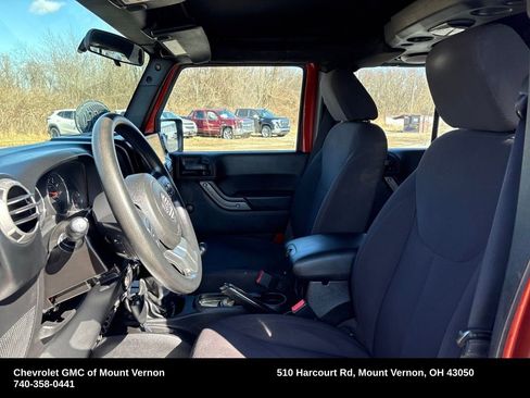 Used 2014 Jeep Wrangler Unlimited Sport image 11