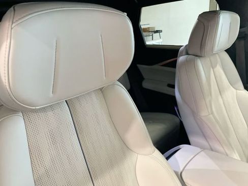 Certified 2024 Cadillac Lyriq Luxury image 20