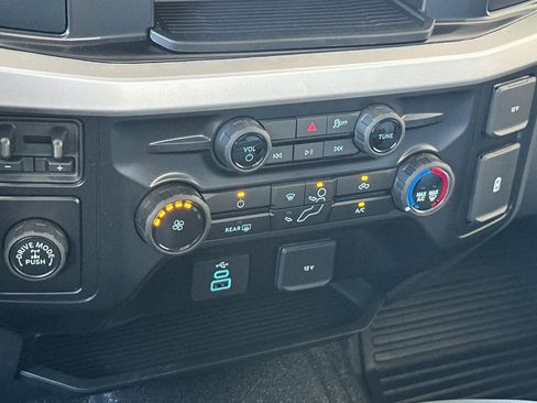 New 2025 Ford F350 XL w/ XL Chrome Package image 19