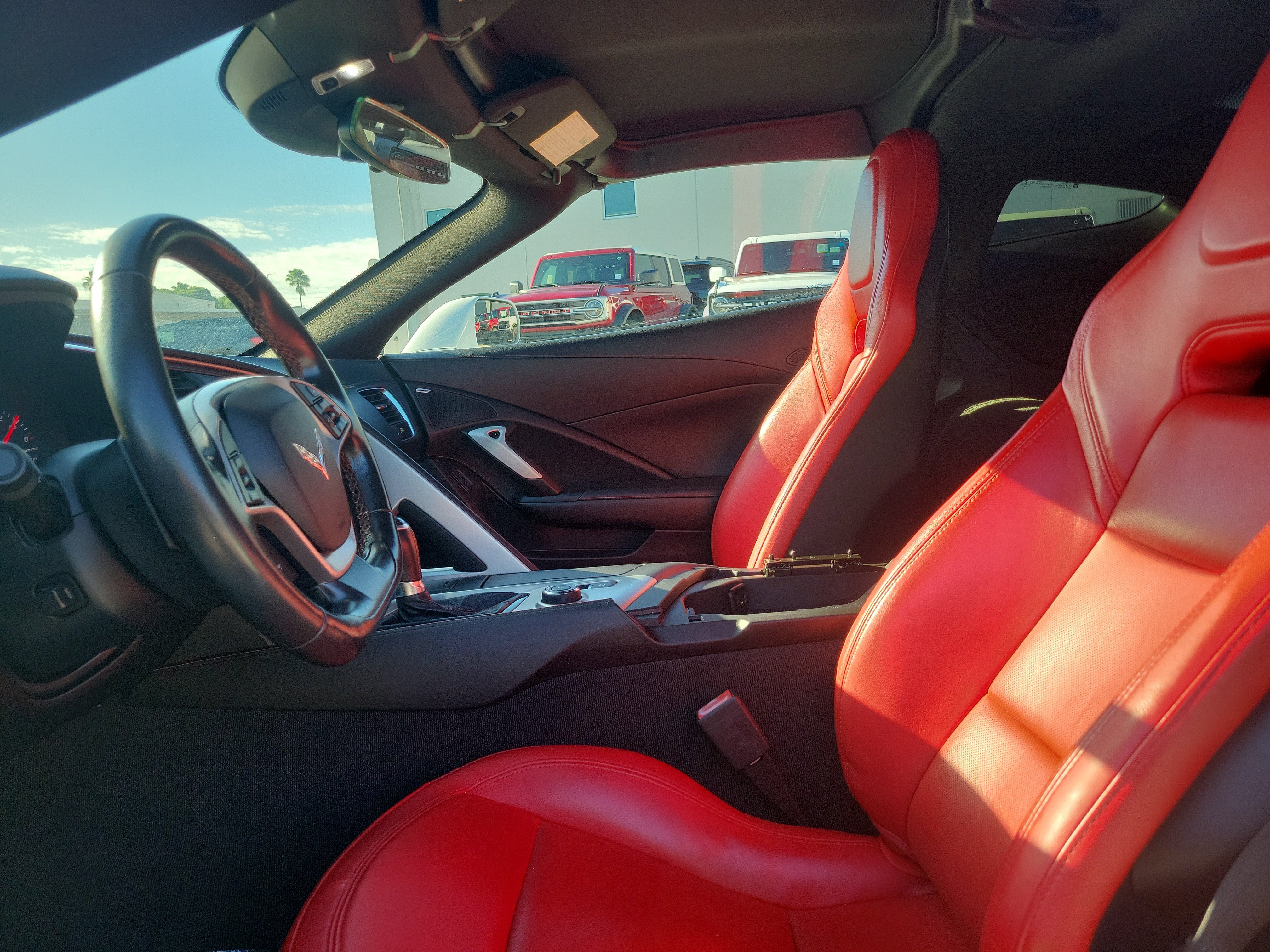 Used 2019 Chevrolet Corvette Stingray Coupe w/ 1LT RWD image 11