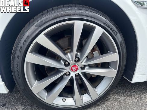 Used 2019 Jaguar XJ R-Sport AWD/4WD image 27