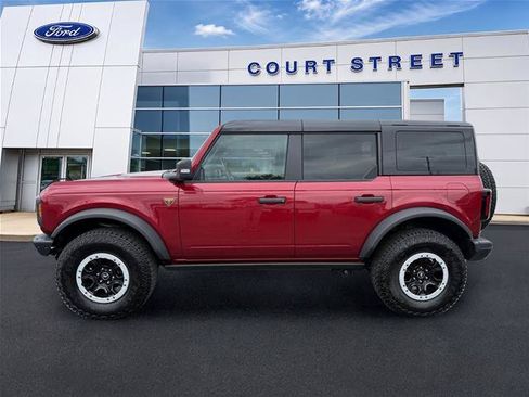 Certified 2025 Ford Bronco Badlands AWD/4WD image 2