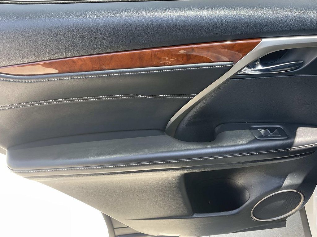 Used 2019 Lexus RX 350L FWD image 19