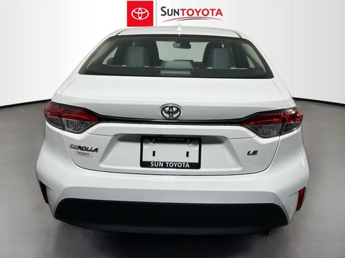 Used 2026 Toyota Corolla LE FWD image 5