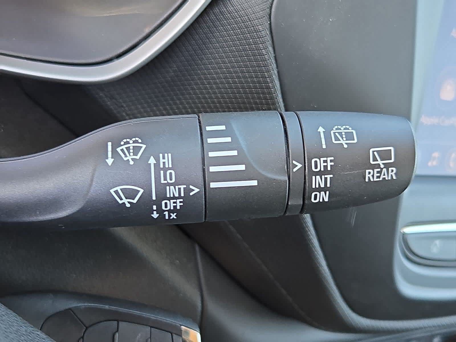 Used 2023 Chevrolet TrailBlazer LS FWD image 23