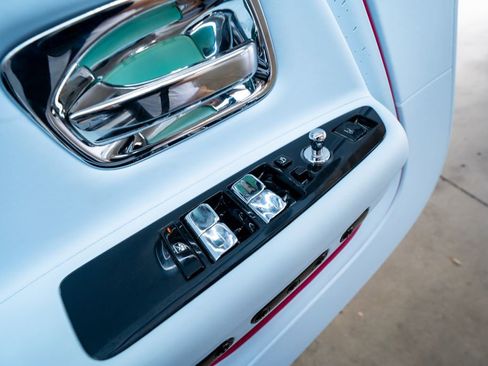 Used 2024 Rolls-Royce Spectre w/ Spectre Launch Package image 35