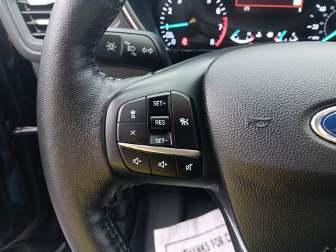 Used 2020 Ford Escape SEL image 14