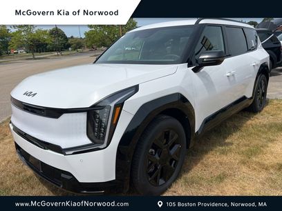 New 2026 Kia EV9 Land w/ Nightfall Edition Package